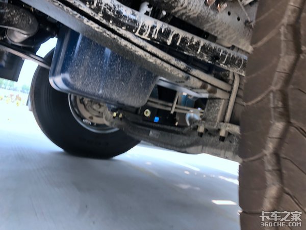 短途运输神器 福田欧曼ETX自重仅8.2吨