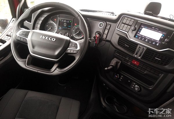 沃尔沃FH16、曼TGX、依维柯S-WAY,谁才是你心中的年度欧卡王中王?