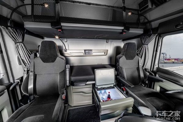 沃尔沃FH16、曼TGX、依维柯S-WAY,谁才是你心中的年度欧卡王中王?