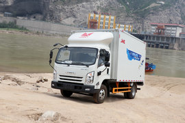 江铃轻卡万里长测(2) 10分钟降温超20度 空调制冷效率不服不行