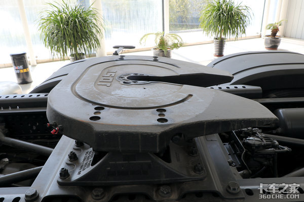 ����������(12)&nbsp;6x4��������New&nbsp;Actros