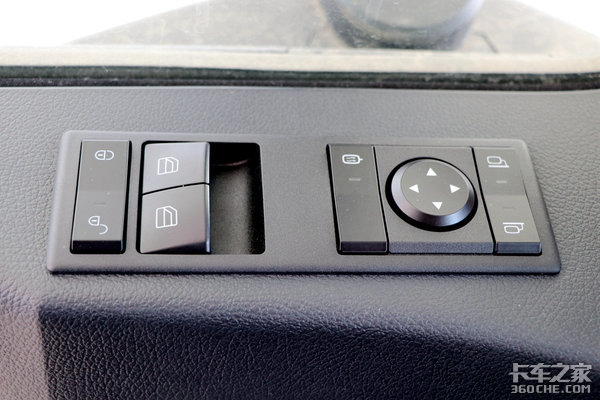 ����������(12)&nbsp;6x4��������New&nbsp;Actros