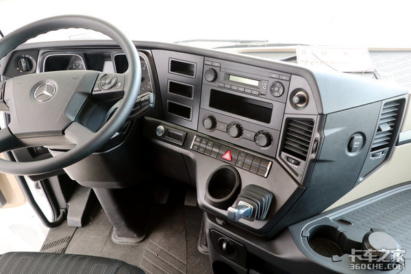 ����������(12)&nbsp;6x4��������New&nbsp;Actros