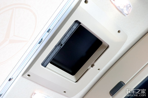 ����������(12)&nbsp;6x4��������New&nbsp;Actros