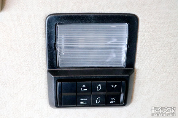 ����������(12)&nbsp;6x4��������New&nbsp;Actros