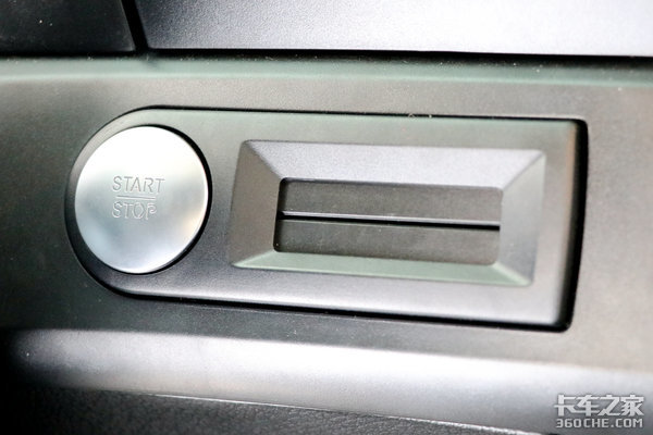 ����������(12)&nbsp;6x4��������New&nbsp;Actros