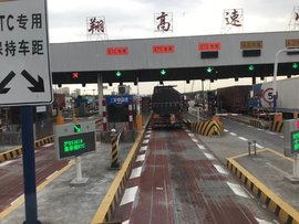 货运行情低靡，新车销量为啥猛增？借着两会东风卡友说了点心里话