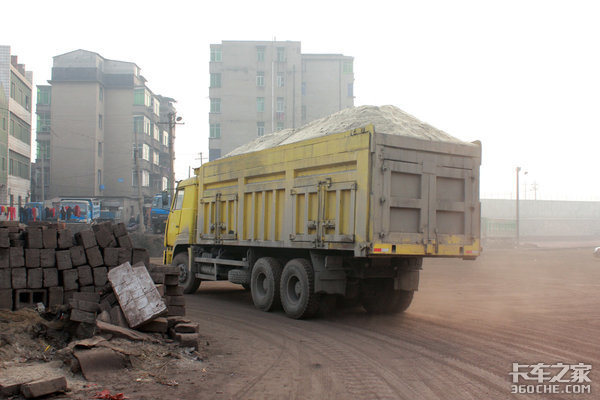 �����ϵ�������������ʮ��&nbsp;��ͷ���أ�