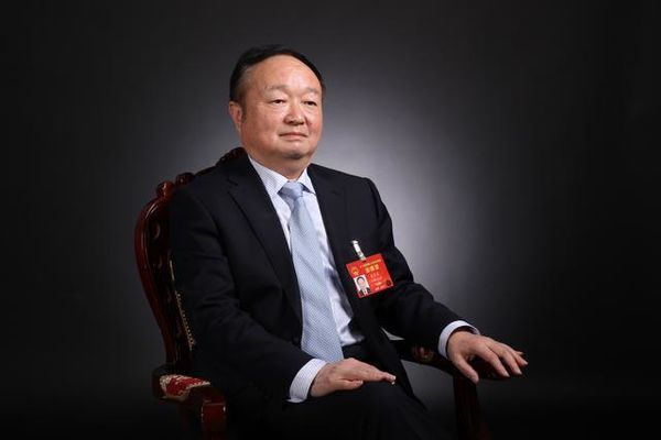 人大代表：应禁止货车远程排放管理乱象