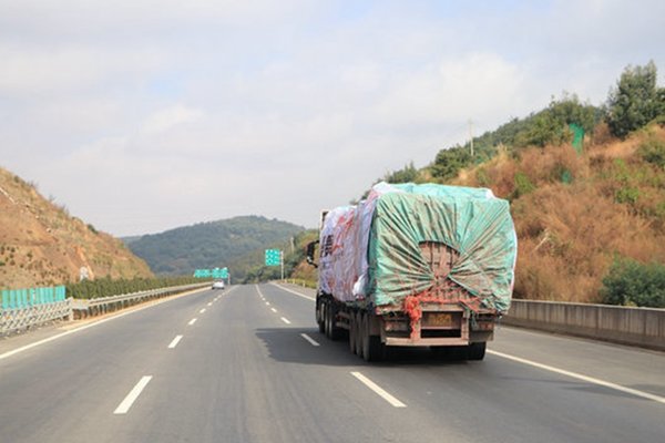 货主大肆压价/运价持续走低 货运价格调查能扫清市场乱象吗