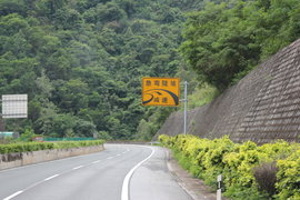 安全讲堂14:各种下坡软硬通吃 液缓与缸内制动有何区别?谁是王者?