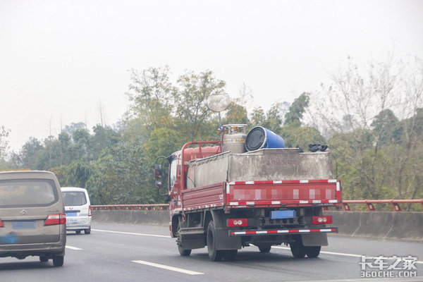 货车司机注意：北京7区全面限行蓝牌轻卡北京8个区：全面对轻型货车禁行、限行