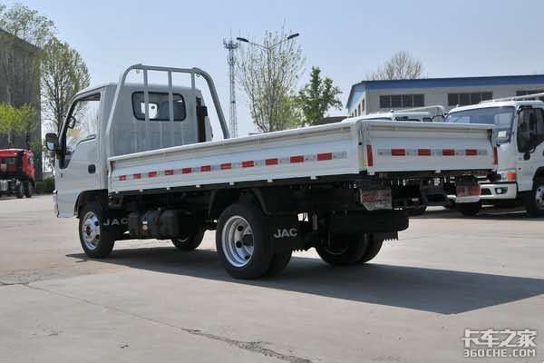 时代不同了 带你看看真正的摆地摊神车_上汽通用五菱_五菱荣光新卡