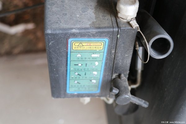 自动挡解放你的左脚 格尔发A5W牵引车图解