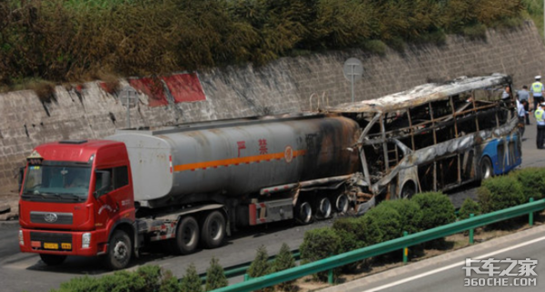 LPG运输车爆炸事件启示：路遇这种车，怎么做才更安全？