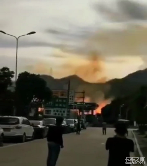 爆炸事故涉事企业违规 终酿大祸谁之过