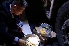 ���Լ��Ż������� �����Ϲ¶�����ʳ��