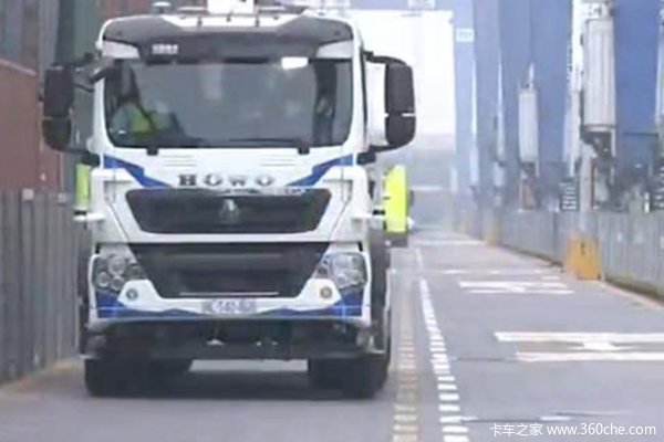 北斗系统部署完成 中国重汽卡车的定位精度能到厘米级