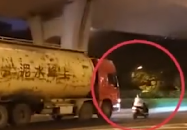 业主拦偷排槽罐车被撞身亡！肇事者被拘