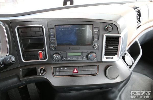 江淮格尔发K5W 8X2载货车拉绿通更划算