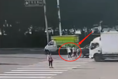 ��2�������������������˱����̳�׷β