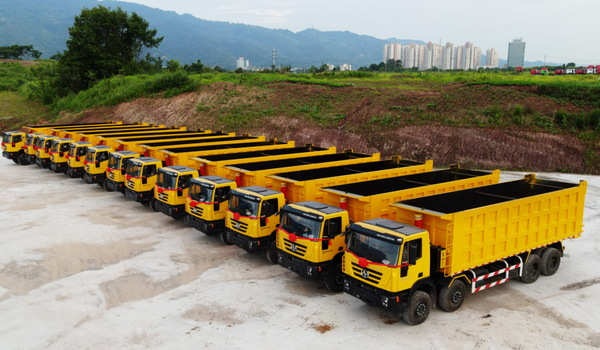 ��������30����ж�����չ�Ͷ���ʯ����