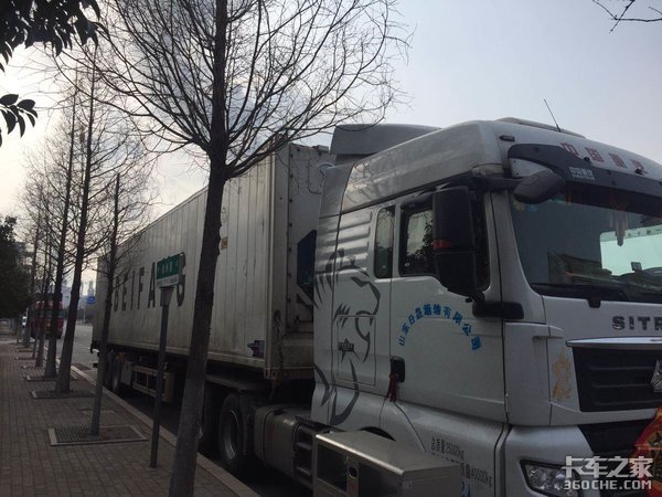 �����ܵ�һ������&nbsp;����ҡ��&nbsp;����զ����