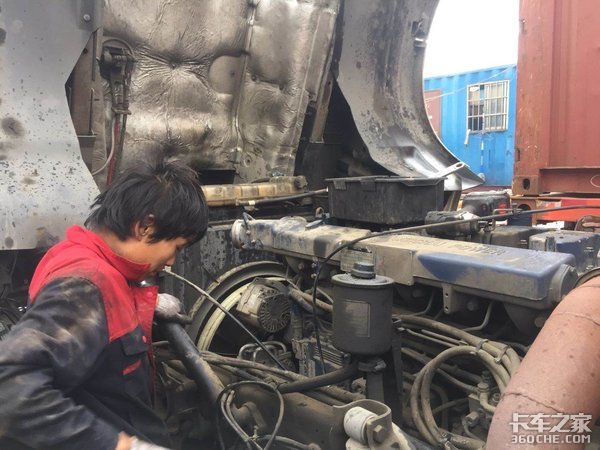 �����ܵ�һ������&nbsp;����ҡ��&nbsp;����զ����