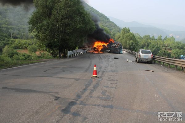 3车相撞 长下坡路段为啥总是悲剧不断?