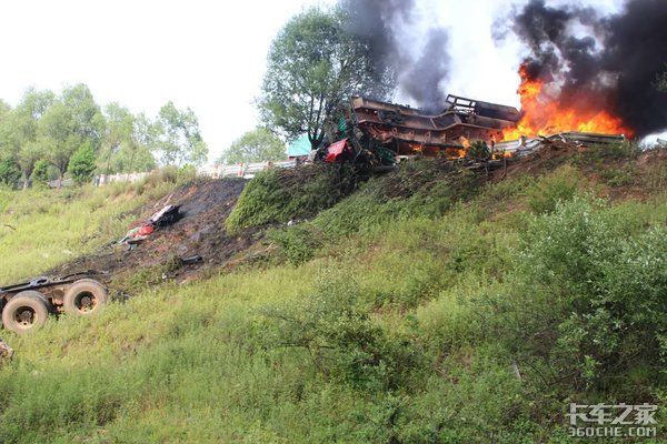 3车相撞 长下坡路段为啥总是悲剧不断?