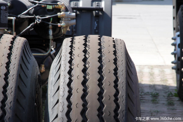 轮胎花纹起有什么作用