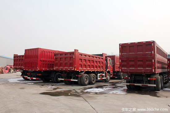2012年牵引车仍需观望 自卸车市场无虞