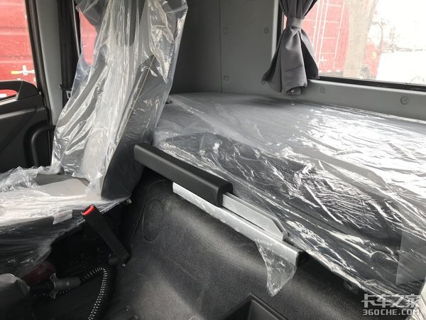 标配液力缓速器 东风天龙KL配置够豪横