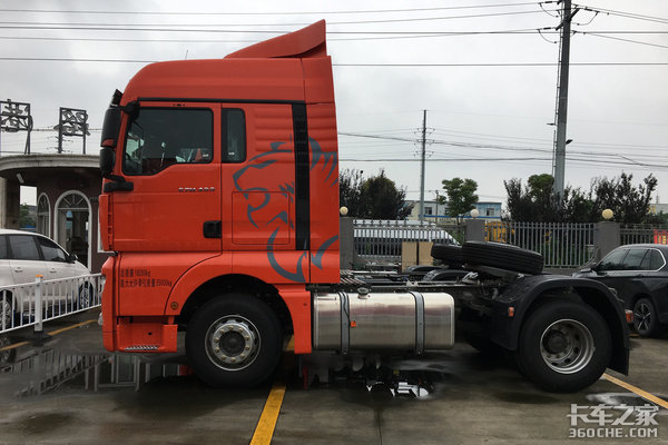 �����ٿ���400���������ݳ��ǵ¿�G7W