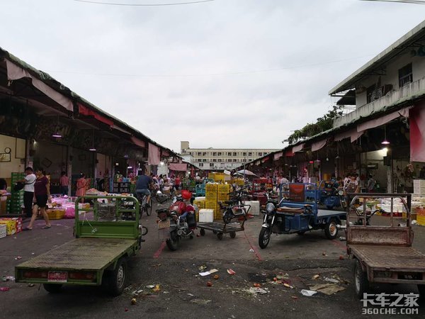 开轻卡跑城配运输行情怎么样？卡车司机：有货都不一定能挣钱