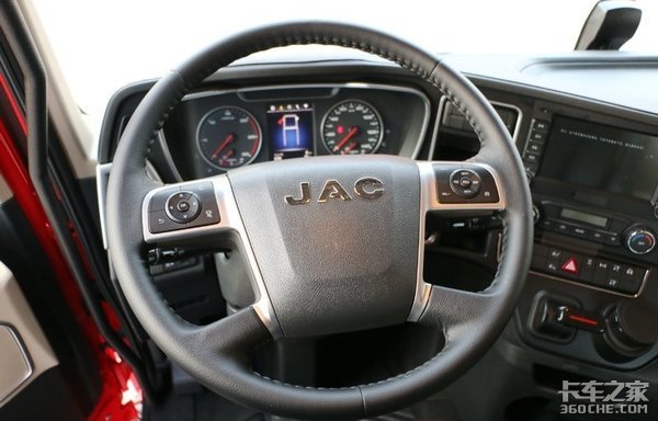 13L曼发动机+采埃孚AMT变速箱,江淮格尔发K7配置属实不一般