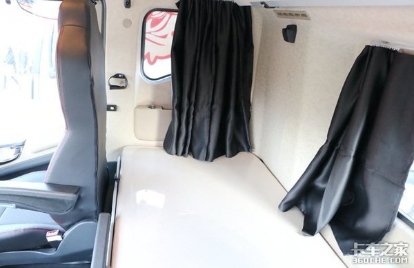 13L曼发动机+采埃孚AMT变速箱,江淮格尔发K7配置属实不一般