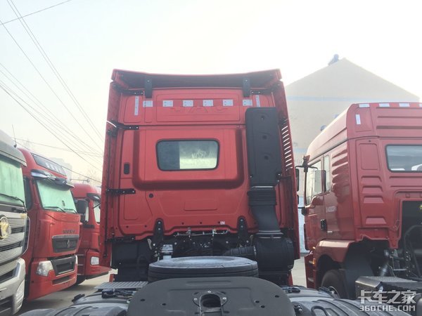 13L曼发动机+采埃孚AMT变速箱，江淮格尔发K7配置属实不一般