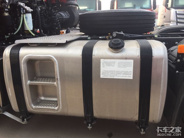 13L曼发动机+采埃孚AMT变速箱，江淮格尔发K7配置属实不一般