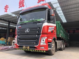 只要27万，三一超亮版牵引车怎么样？司机：跑起来有劲儿还舒服