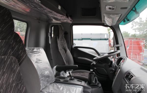 福田奥铃6米8载货车可配不同动力链,不管拉啥货都能满足