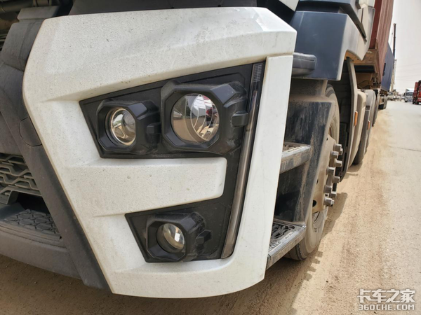 �Ի���ʻԱ�����������������ʣ�ä��С