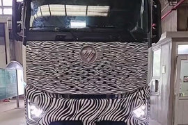 光看“眼睛”就很帅！ 欧曼EST新车谍照曝光 还配气囊桥！