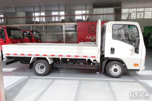 车市速看:云内150马力配4.875速比 城配好帮手大运轻卡