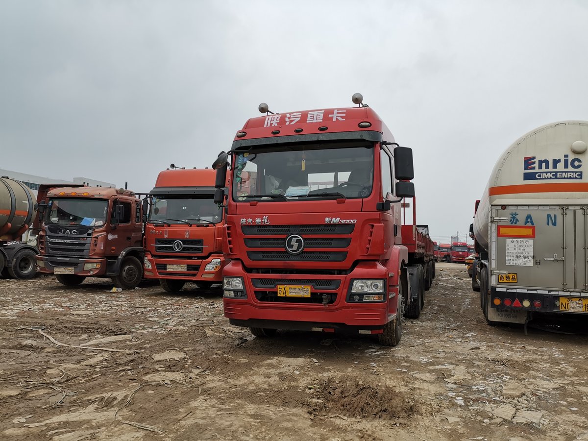 走访本地3大停车场猜猜啥品牌卡车最多图片列表