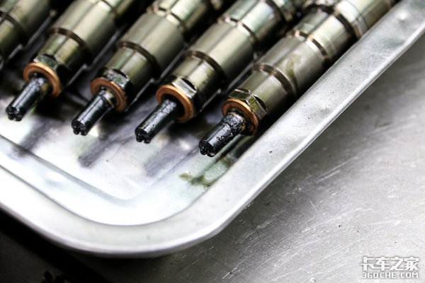 加小油省钱 却毁了发动机 如何平衡关系