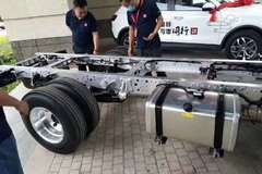 �����ٿ������������Ͻ�����Զ����Ῠ