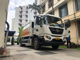 东风天锦KR底盘+中联重科上装，详解压缩垃圾车内部结构