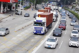 广东：8月14日18时暂停机动车登记服务等业务