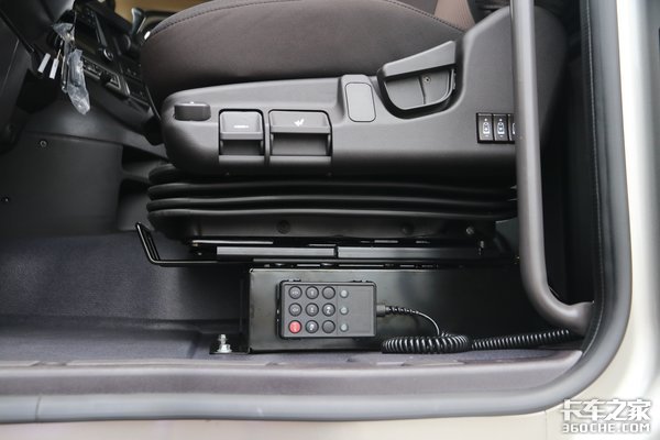 520����AMT+Һ��&nbsp;���ƹ����⳵զ����